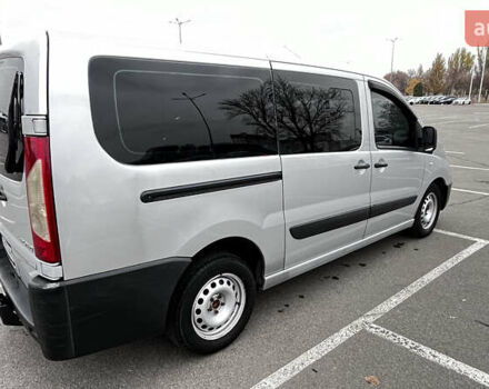 Серый Пежо Эксперт груз.-пасс., объемом двигателя 2 л и пробегом 289 тыс. км за 9300 $, фото 7 на Automoto.ua