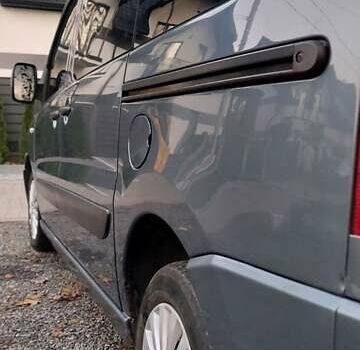 Серый Пежо Эксперт груз.-пасс., объемом двигателя 2 л и пробегом 288 тыс. км за 8900 $, фото 6 на Automoto.ua