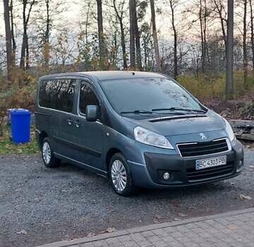 Серый Пежо Эксперт груз.-пасс., объемом двигателя 2 л и пробегом 288 тыс. км за 8900 $, фото 1 на Automoto.ua