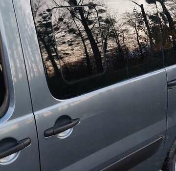 Серый Пежо Эксперт груз.-пасс., объемом двигателя 2 л и пробегом 288 тыс. км за 8900 $, фото 13 на Automoto.ua