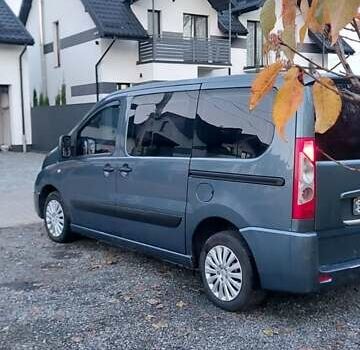 Серый Пежо Эксперт груз.-пасс., объемом двигателя 2 л и пробегом 288 тыс. км за 8900 $, фото 2 на Automoto.ua