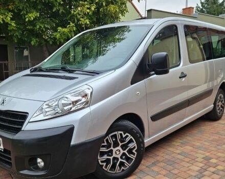 Серый Пежо Эксперт груз.-пасс., объемом двигателя 2 л и пробегом 259 тыс. км за 8500 $, фото 1 на Automoto.ua