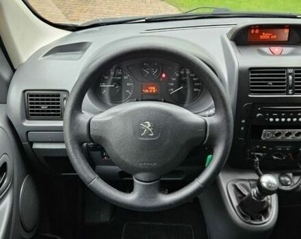 Серый Пежо Эксперт груз.-пасс., объемом двигателя 2 л и пробегом 259 тыс. км за 8300 $, фото 11 на Automoto.ua