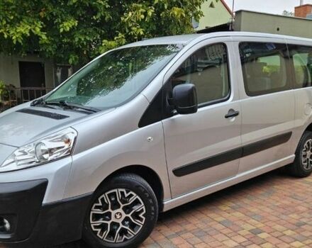 Серый Пежо Эксперт груз.-пасс., объемом двигателя 2 л и пробегом 259 тыс. км за 8500 $, фото 2 на Automoto.ua