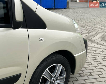 Сірий Пежо Експерт вант.-пас., об'ємом двигуна 2 л та пробігом 226 тис. км за 12800 $, фото 32 на Automoto.ua