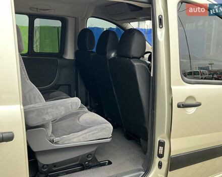 Сірий Пежо Експерт вант.-пас., об'ємом двигуна 2 л та пробігом 226 тис. км за 12800 $, фото 48 на Automoto.ua