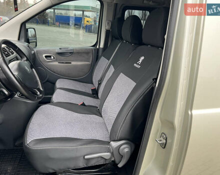 Сірий Пежо Експерт вант.-пас., об'ємом двигуна 2 л та пробігом 226 тис. км за 12800 $, фото 42 на Automoto.ua