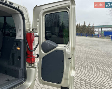 Сірий Пежо Експерт вант.-пас., об'ємом двигуна 2 л та пробігом 226 тис. км за 12800 $, фото 60 на Automoto.ua