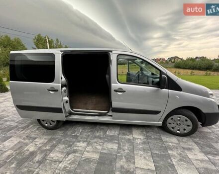 Пежо Эксперт груз.-пасс. 2015 в Луцке на Automoto.ua Серый Пежо Эксперт груз.-пасс., объемом двигателя 2 л и пробегом 280 тыс. км за 9999 $, фото 4 на Automoto.ua