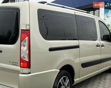 Сірий Пежо Експерт вант.-пас., об'ємом двигуна 2 л та пробігом 226 тис. км за 12800 $, фото 29 на Automoto.ua