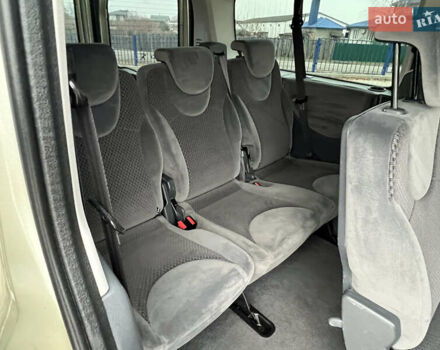 Сірий Пежо Експерт вант.-пас., об'ємом двигуна 2 л та пробігом 226 тис. км за 12800 $, фото 54 на Automoto.ua