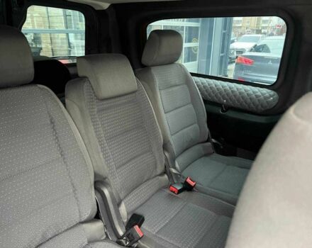 Серый Пежо Эксперт груз.-пасс., объемом двигателя 2 л и пробегом 195 тыс. км за 19900 $, фото 19 на Automoto.ua