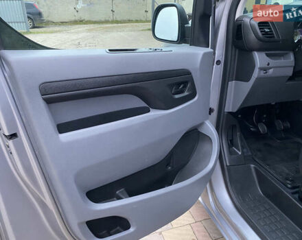 Серый Пежо Эксперт груз.-пасс., объемом двигателя 2 л и пробегом 195 тыс. км за 19800 $, фото 12 на Automoto.ua