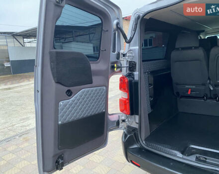 Серый Пежо Эксперт груз.-пасс., объемом двигателя 2 л и пробегом 195 тыс. км за 19800 $, фото 8 на Automoto.ua