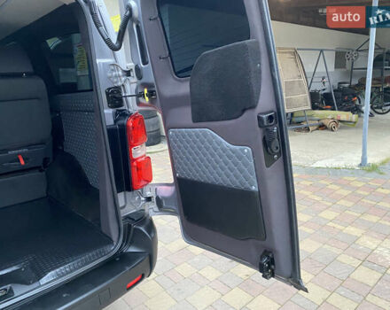 Серый Пежо Эксперт груз.-пасс., объемом двигателя 2 л и пробегом 195 тыс. км за 19800 $, фото 7 на Automoto.ua