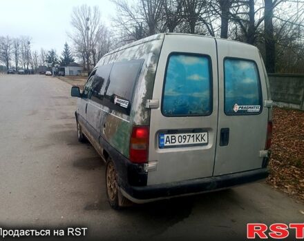 Серый Пежо Эксперт груз.-пасс., объемом двигателя 2 л и пробегом 319 тыс. км за 2800 $, фото 3 на Automoto.ua