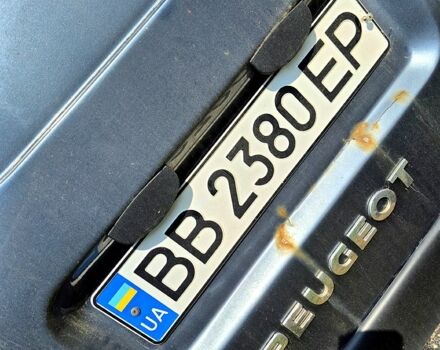 Серый Пежо Эксперт груз.-пасс., объемом двигателя 2 л и пробегом 0 тыс. км за 1500 $, фото 2 на Automoto.ua