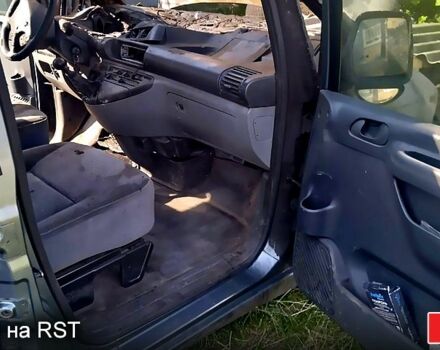 Серый Пежо Эксперт груз.-пасс., объемом двигателя 2 л и пробегом 0 тыс. км за 1500 $, фото 1 на Automoto.ua