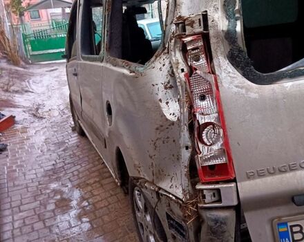 Серый Пежо Эксперт груз.-пасс., объемом двигателя 2 л и пробегом 240 тыс. км за 3500 $, фото 5 на Automoto.ua