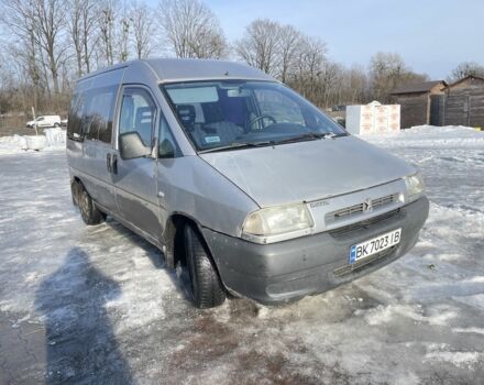 Серый Пежо Эксперт груз.-пасс., объемом двигателя 2 л и пробегом 415 тыс. км за 2300 $, фото 1 на Automoto.ua