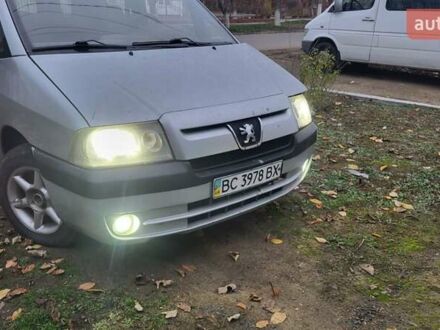 Серый Пежо Эксперт груз.-пасс., объемом двигателя 2 л и пробегом 300 тыс. км за 2300 $, фото 1 на Automoto.ua