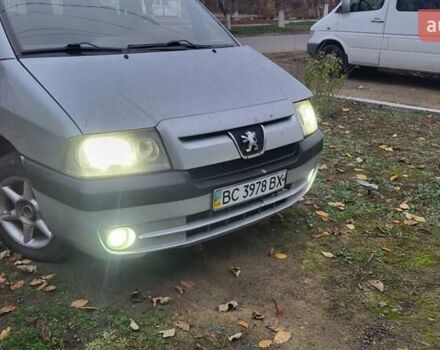 Серый Пежо Эксперт груз.-пасс., объемом двигателя 2 л и пробегом 300 тыс. км за 2300 $, фото 1 на Automoto.ua