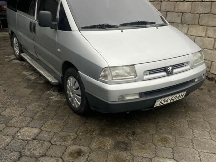 Серый Пежо Эксперт груз.-пасс., объемом двигателя 2 л и пробегом 390 тыс. км за 5500 $, фото 1 на Automoto.ua