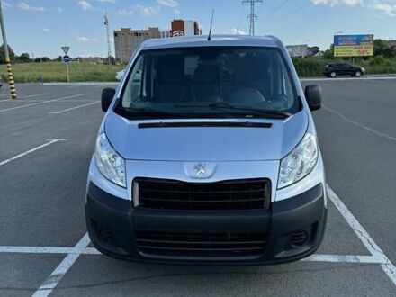 Серый Пежо Эксперт груз.-пасс., объемом двигателя 2 л и пробегом 280 тыс. км за 9999 $, фото 1 на Automoto.ua