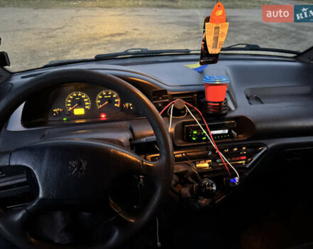 Синий Пежо Эксперт груз.-пасс., объемом двигателя 1.87 л и пробегом 476 тыс. км за 2150 $, фото 15 на Automoto.ua