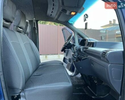 Синий Пежо Эксперт груз.-пасс., объемом двигателя 1.9 л и пробегом 275 тыс. км за 3950 $, фото 33 на Automoto.ua