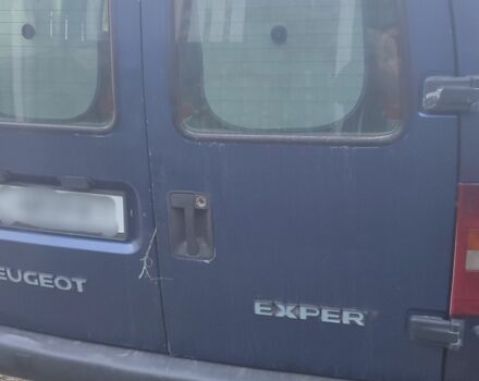 Синий Пежо Эксперт груз.-пасс., объемом двигателя 2 л и пробегом 430 тыс. км за 2900 $, фото 1 на Automoto.ua