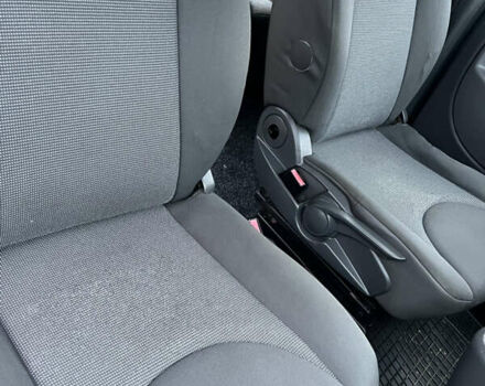 Синій Пежо Експерт вант.-пас., об'ємом двигуна 2 л та пробігом 396 тис. км за 6350 $, фото 29 на Automoto.ua