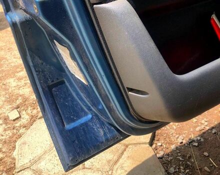 Синий Пежо Эксперт груз.-пасс., объемом двигателя 1.9 л и пробегом 400 тыс. км за 2650 $, фото 5 на Automoto.ua