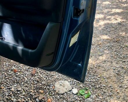 Синий Пежо Эксперт груз.-пасс., объемом двигателя 1.9 л и пробегом 400 тыс. км за 2650 $, фото 4 на Automoto.ua