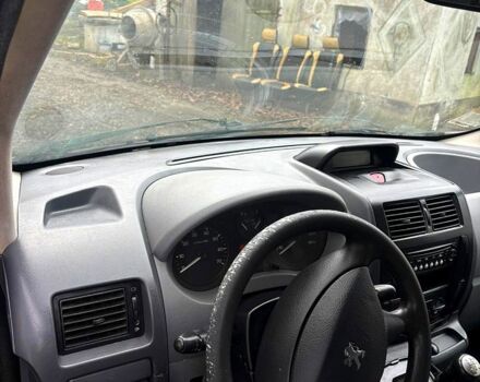 Синий Пежо Эксперт груз.-пасс., объемом двигателя 1.6 л и пробегом 300 тыс. км за 4000 $, фото 2 на Automoto.ua