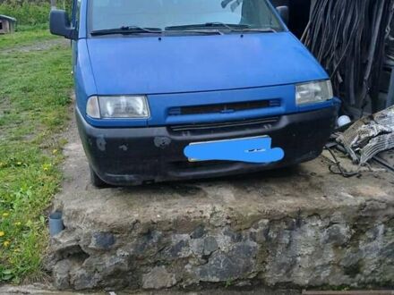 Синий Пежо Эксперт груз.-пасс., объемом двигателя 2 л и пробегом 515 тыс. км за 2450 $, фото 1 на Automoto.ua