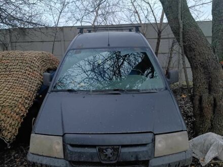 Синий Пежо Эксперт груз.-пасс., объемом двигателя 2 л и пробегом 445 тыс. км за 2400 $, фото 1 на Automoto.ua