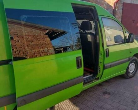 Зеленый Пежо Эксперт груз.-пасс., объемом двигателя 1.9 л и пробегом 392 тыс. км за 3800 $, фото 4 на Automoto.ua