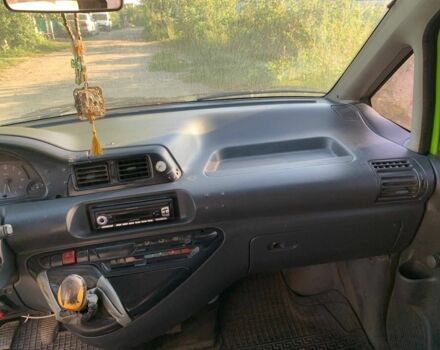 Зеленый Пежо Эксперт груз.-пасс., объемом двигателя 1.9 л и пробегом 470 тыс. км за 2500 $, фото 9 на Automoto.ua