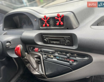 Зеленый Пежо Эксперт груз.-пасс., объемом двигателя 1.87 л и пробегом 380 тыс. км за 3250 $, фото 16 на Automoto.ua