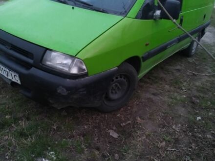 Пежо Эксперт груз.-пасс. 2000 в Христиновке на Automoto.ua Зеленый Пежо Эксперт груз.-пасс., объемом двигателя 1.9 л и пробегом 300 тыс. км за 1100 $, фото 1 на Automoto.ua
