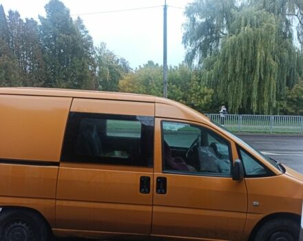 Оранжевый Пежо Эксперт груз.-пасс., объемом двигателя 0 л и пробегом 245 тыс. км за 3200 $, фото 1 на Automoto.ua