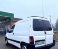 Білий Пежо Партнер вант.-пас., об'ємом двигуна 1.6 л та пробігом 303 тис. км за 2999 $, фото 3 на Automoto.ua