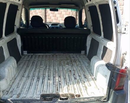 Белый Пежо Партнер груз.-пасс., объемом двигателя 2 л и пробегом 425 тыс. км за 2500 $, фото 6 на Automoto.ua