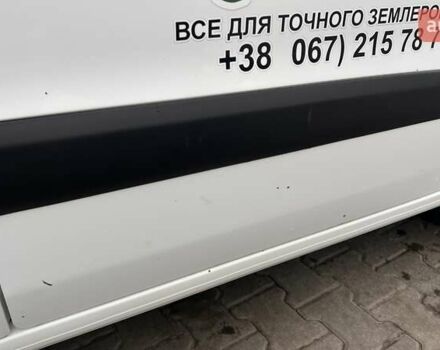 Белый Пежо Партнер груз.-пасс., объемом двигателя 1.6 л и пробегом 270 тыс. км за 8599 $, фото 23 на Automoto.ua