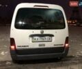 Білий Пежо Партнер вант.-пас., об'ємом двигуна 1.9 л та пробігом 347 тис. км за 2700 $, фото 8 на Automoto.ua