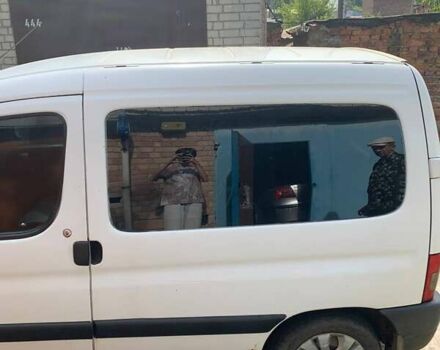 Білий Пежо Партнер вант.-пас., об'ємом двигуна 1.87 л та пробігом 260 тис. км за 3400 $, фото 6 на Automoto.ua