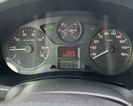 Білий Пежо Партнер вант.-пас., об'ємом двигуна 0 л та пробігом 390 тис. км за 5500 $, фото 5 на Automoto.ua