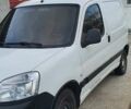 Білий Пежо Партнер вант.-пас., об'ємом двигуна 1.6 л та пробігом 400 тис. км за 3750 $, фото 3 на Automoto.ua