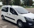 Білий Пежо Партнер вант.-пас., об'ємом двигуна 1.6 л та пробігом 288 тис. км за 9500 $, фото 8 на Automoto.ua